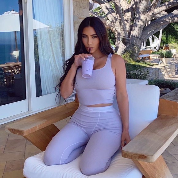 SKIMS SLEEP SHORT LIMITED EDITION: IRIS MICA XS - Picture 11 of 15